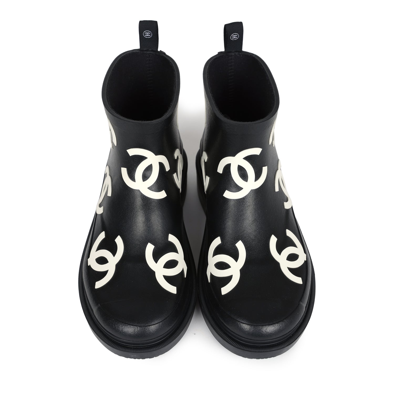 Chanel CC Caoutchouc Rain Boots Black/White Rubber 37 EU - Bob Flawless Skincare 