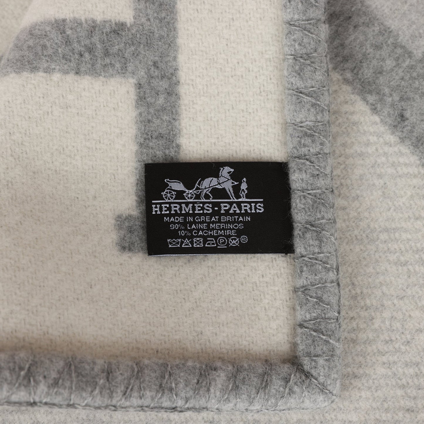 Hermes "Classic Avalon" Ecru and Gris Clair Blanket - Bob Flawless Skincare 