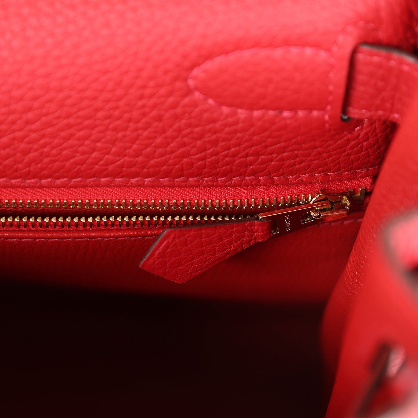 Hermes Kelly Retourne 28 Vermillion Clemence Gold Hardware