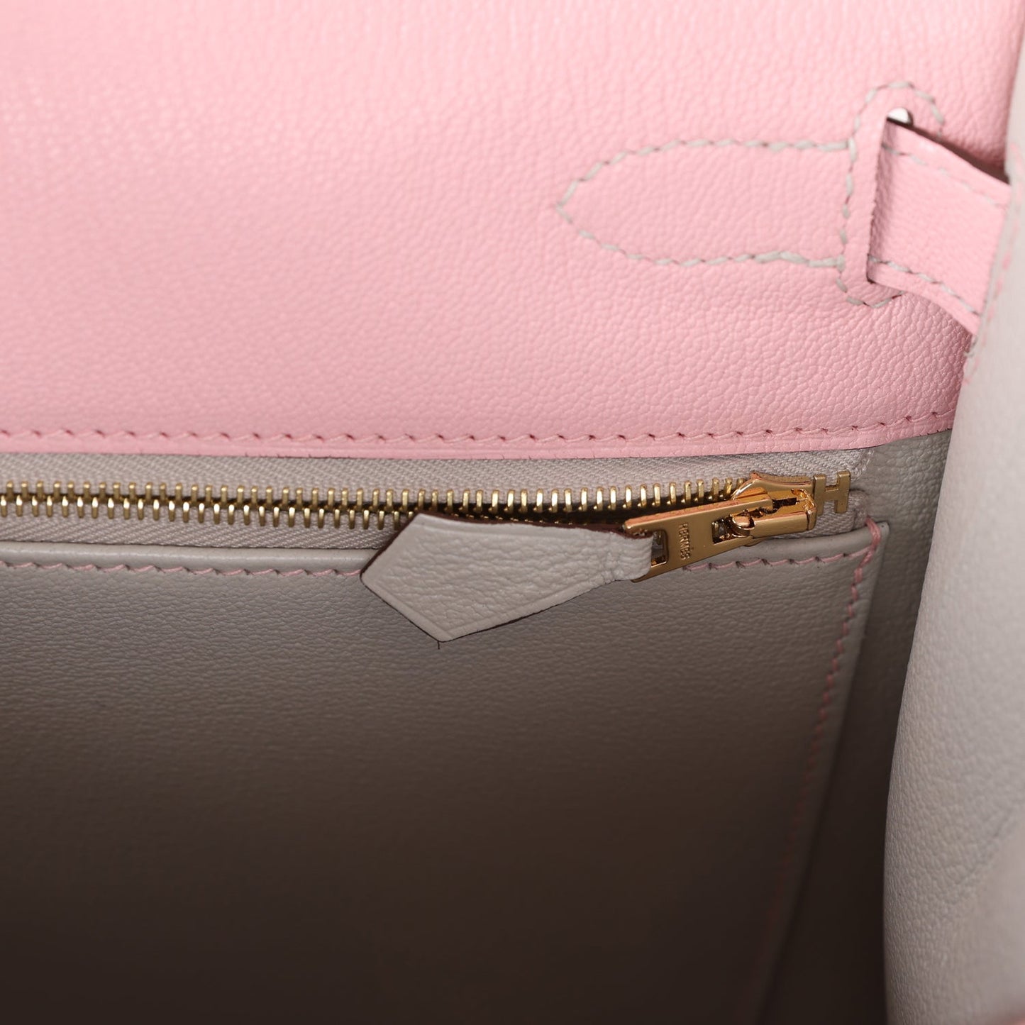 Hermes Special Order (HSS) Kelly Sellier 28 Rose Sakura Verso Chevre Brushed Gold Hardware