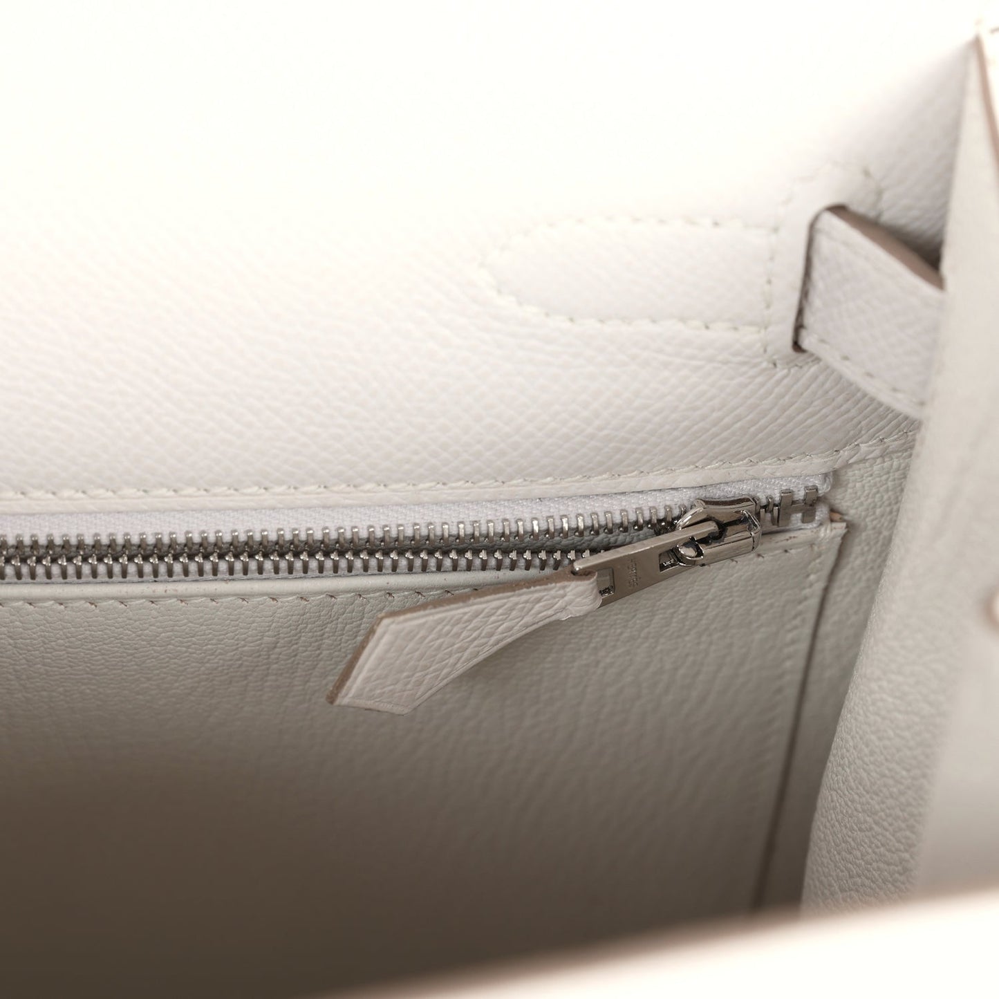 Hermes Kelly Sellier 28 Gris Pale Epsom Palladium Hardware - Bob Flawless Skincare 