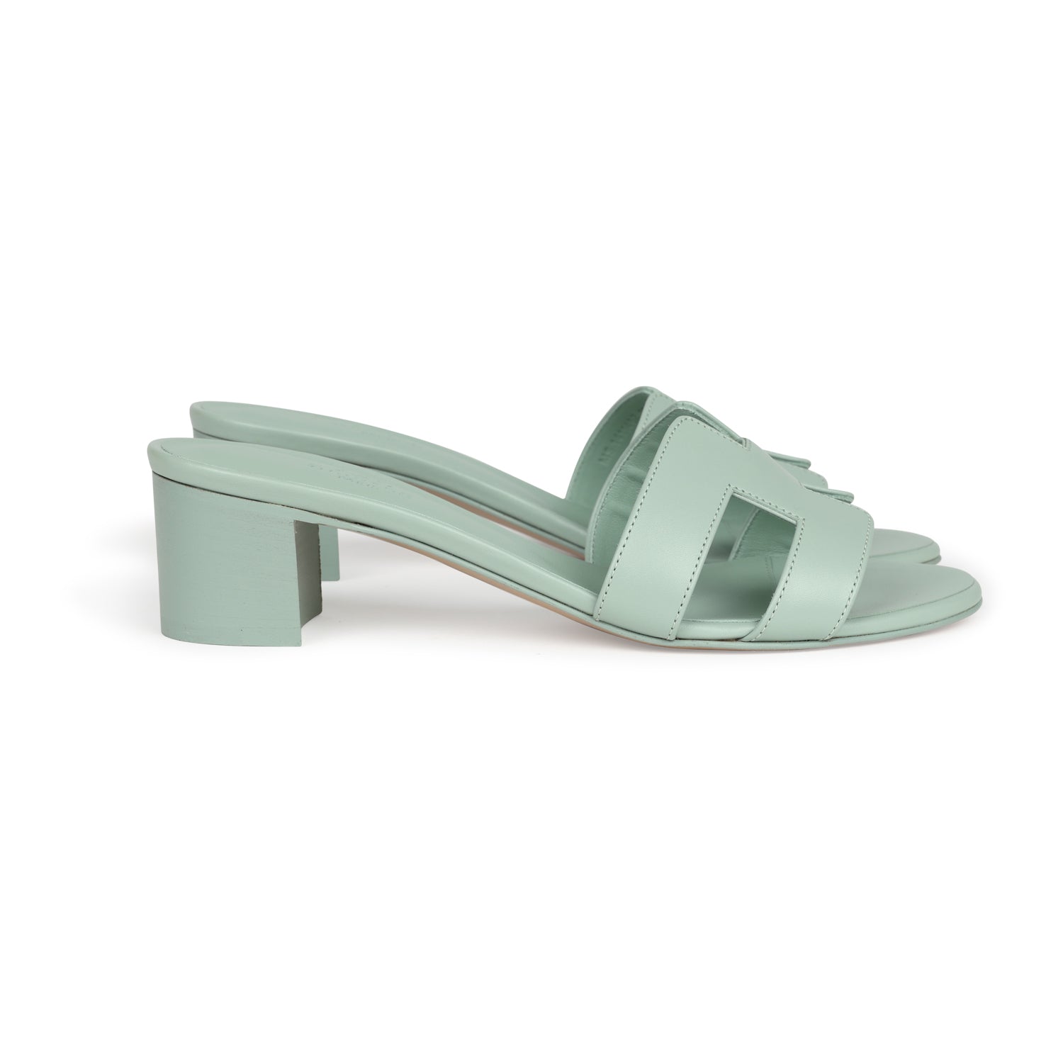 Hermes Oasis Sandal Vert D'eau Calfskin 37 EU - Bob Flawless Skincare 