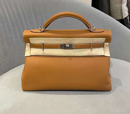 Hermes Maxi Kelly Retourne 42 Gold Togo Palladium Hardware